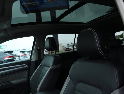 2023 Volkswagen Atlas 3.6L V6 SEL Premium R-Line in Irvine, CA - Irvine Auto Center