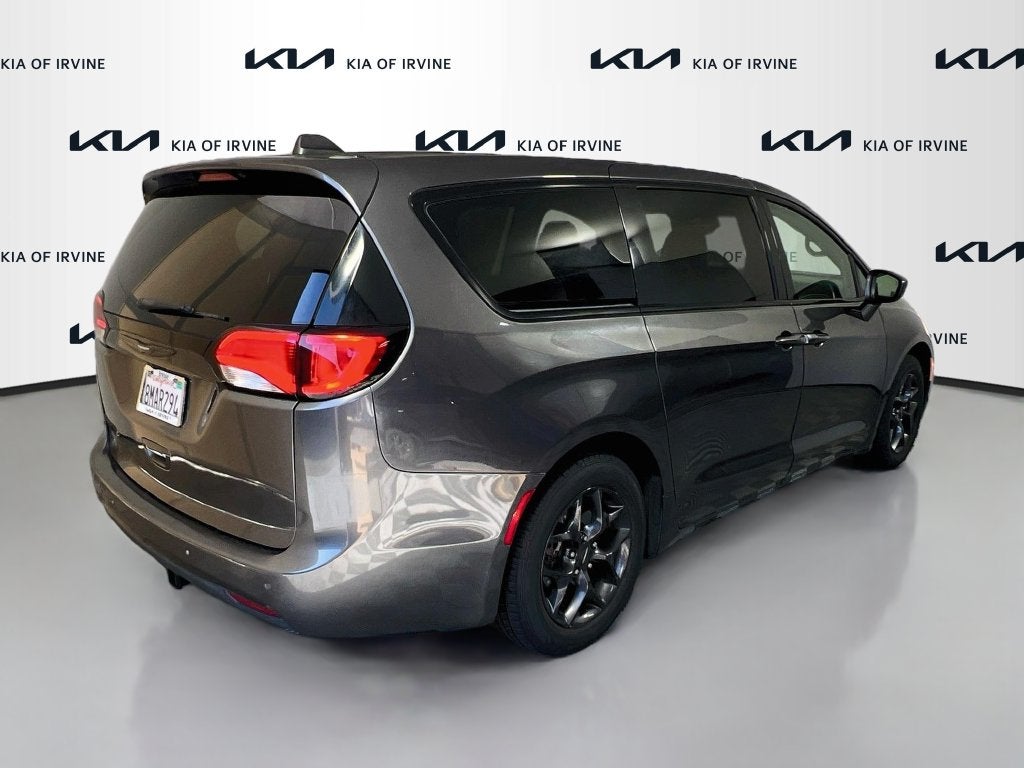 2019 Chrysler Pacifica Touring Plus