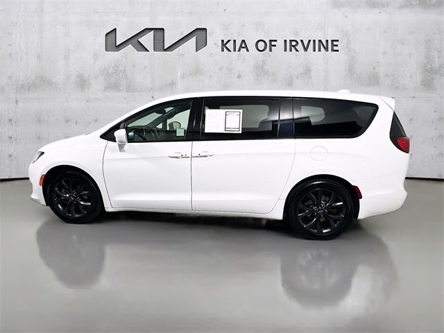 2020 Chrysler Pacifica Touring