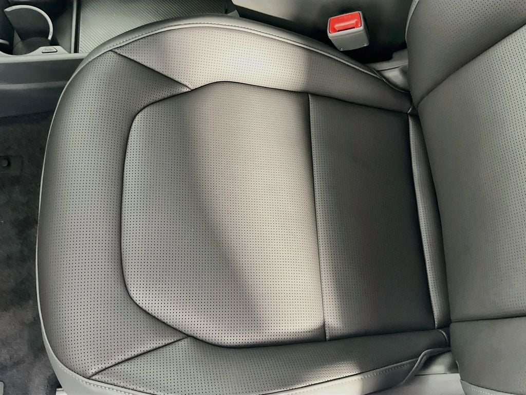 2027 Kia EV3 Base