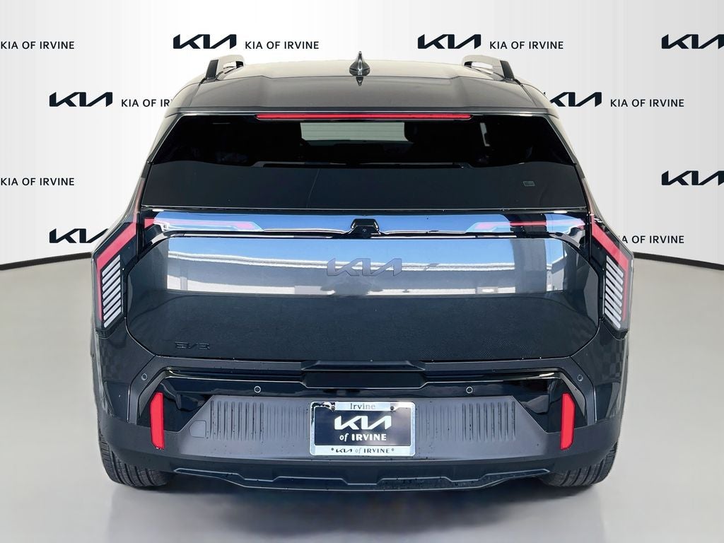 2027 Kia EV3 Base