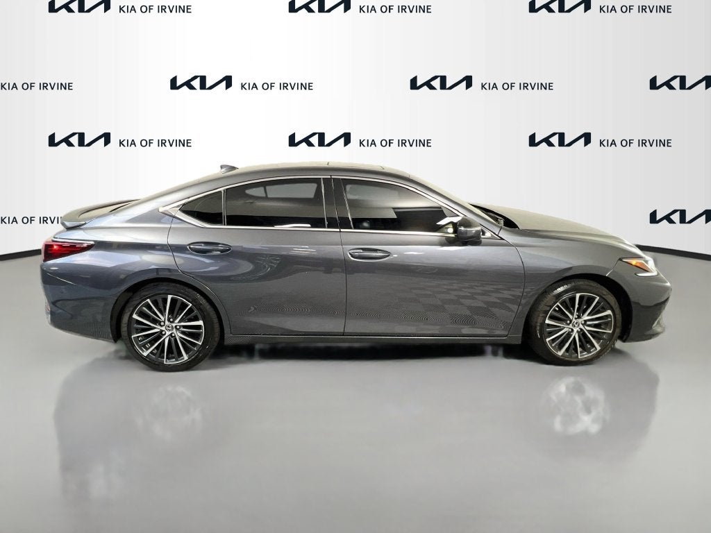 2024 Lexus ES 300h