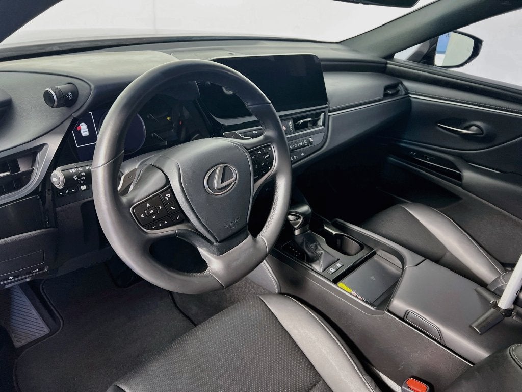 2024 Lexus ES 300h