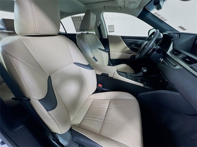 2021 Lexus Es 300h Luxury