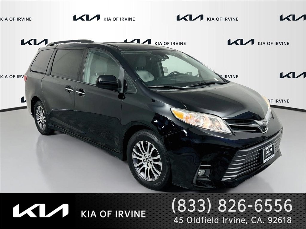2019 Toyota Sienna XLE 8 Passenger
