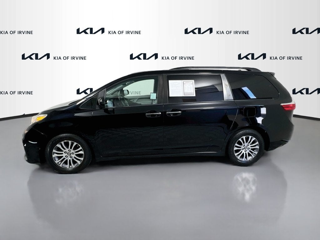 2019 Toyota Sienna XLE 8 Passenger