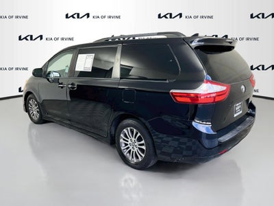 2019 Toyota Sienna XLE 8 Passenger
