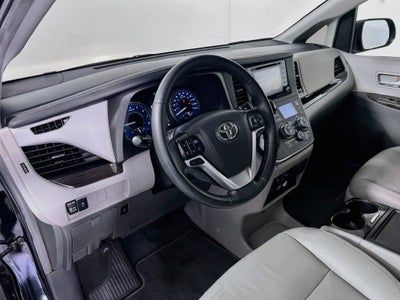 2019 Toyota Sienna XLE 8 Passenger