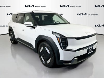 2026 Kia EV9 Light Long Range