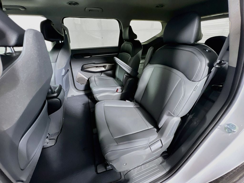 2026 Kia EV9 Light Long Range