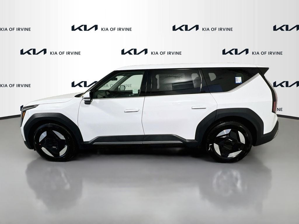 2026 Kia EV9 Light Long Range