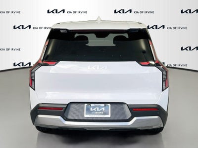2026 Kia EV9 Light Long Range