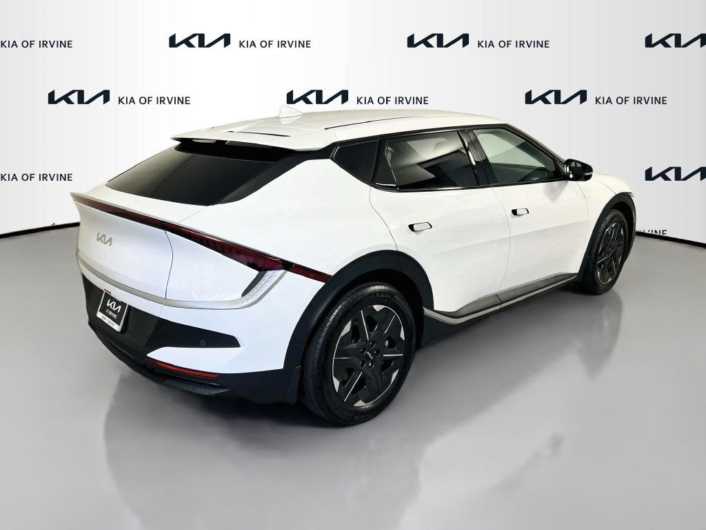 2026 Kia EV6 Light