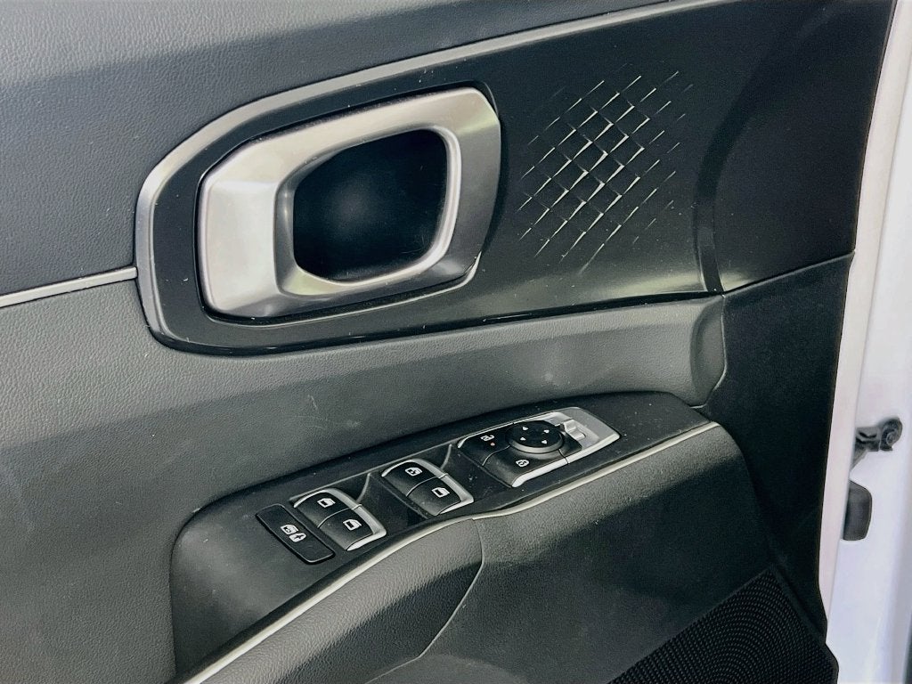 2025 Kia Sorento LX