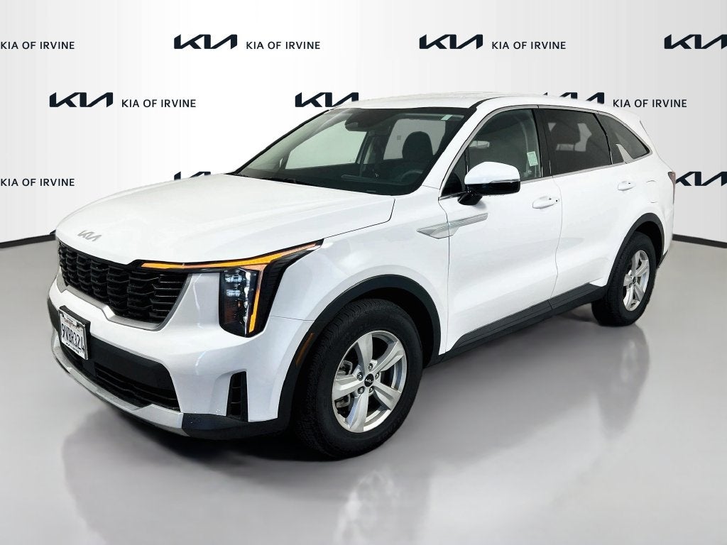 2025 Kia Sorento LX