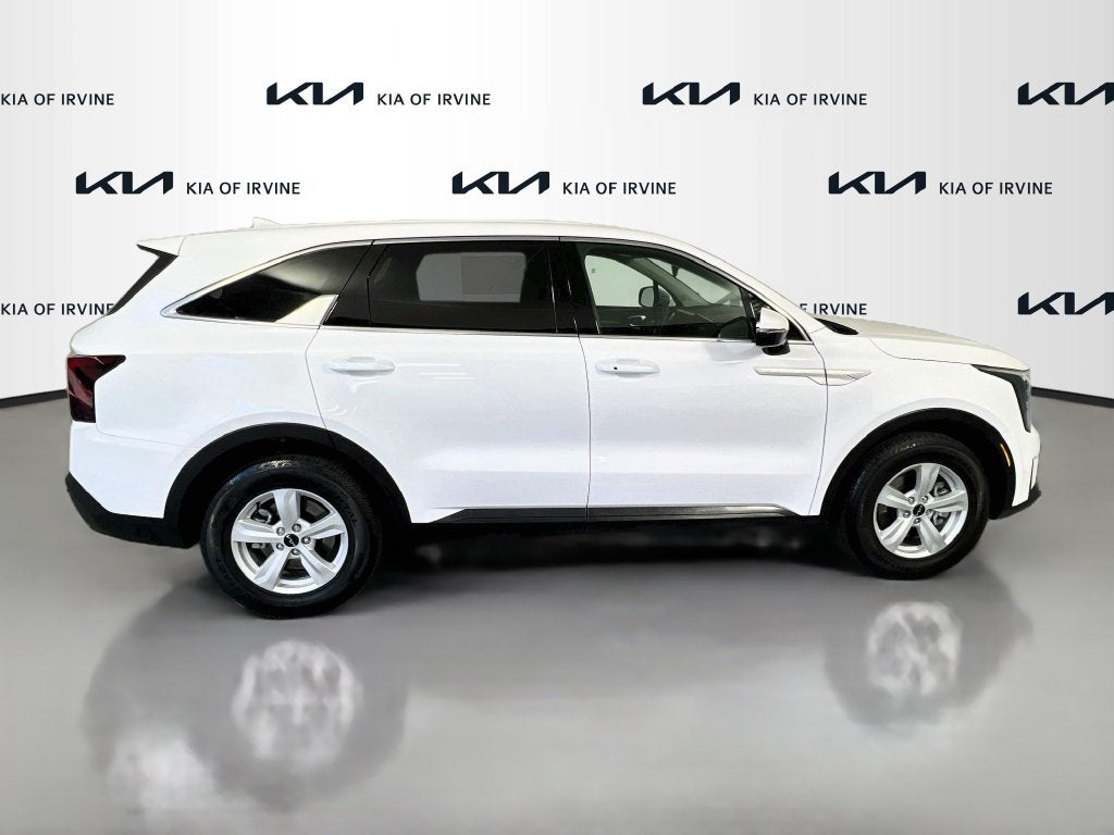 2025 Kia Sorento LX