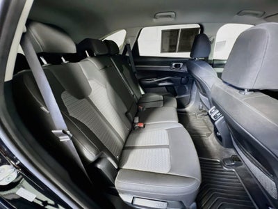 2025 Kia Sorento LX