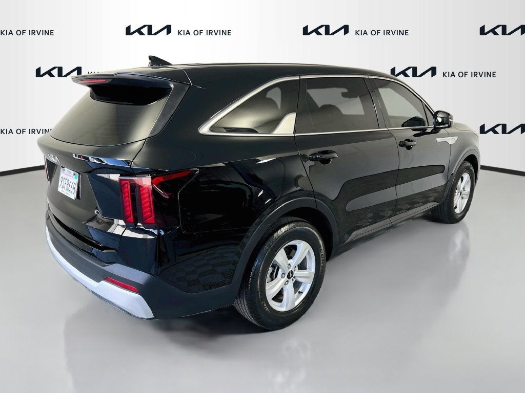 2025 Kia Sorento LX