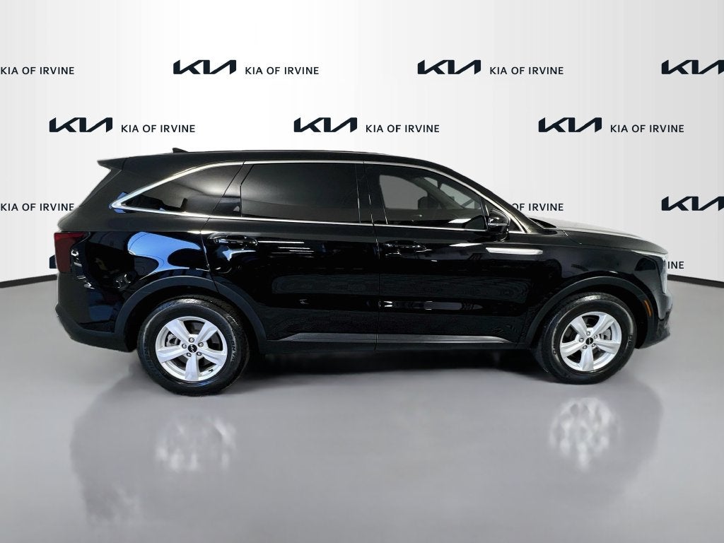 2025 Kia Sorento LX