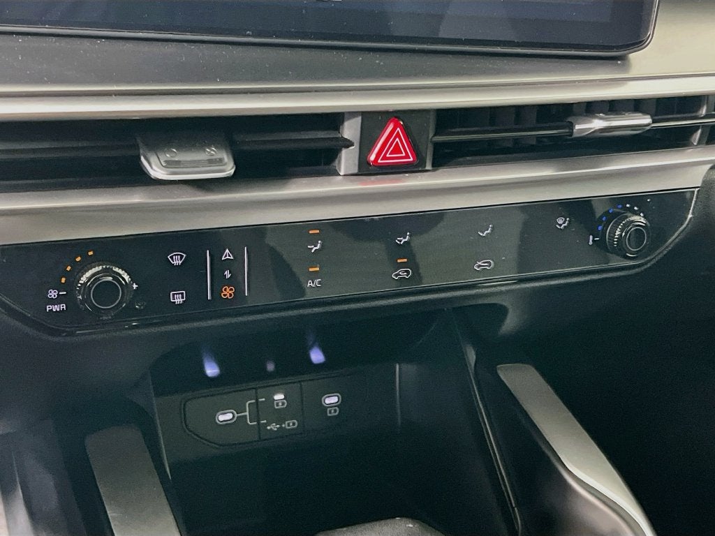 2025 Kia Sorento LX