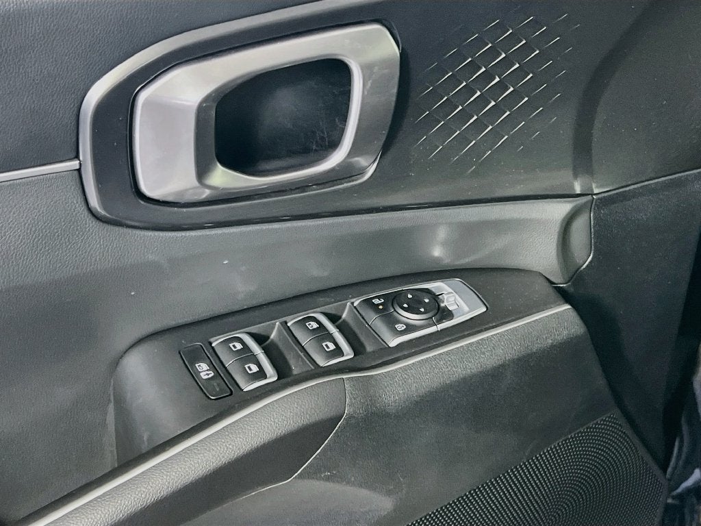 2025 Kia Sorento LX