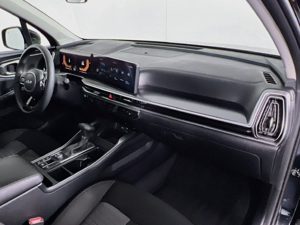 2025 Kia Sorento LX