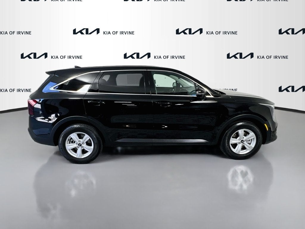 2025 Kia Sorento LX