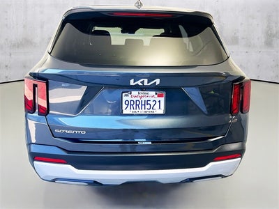 2024 Kia Sorento LX