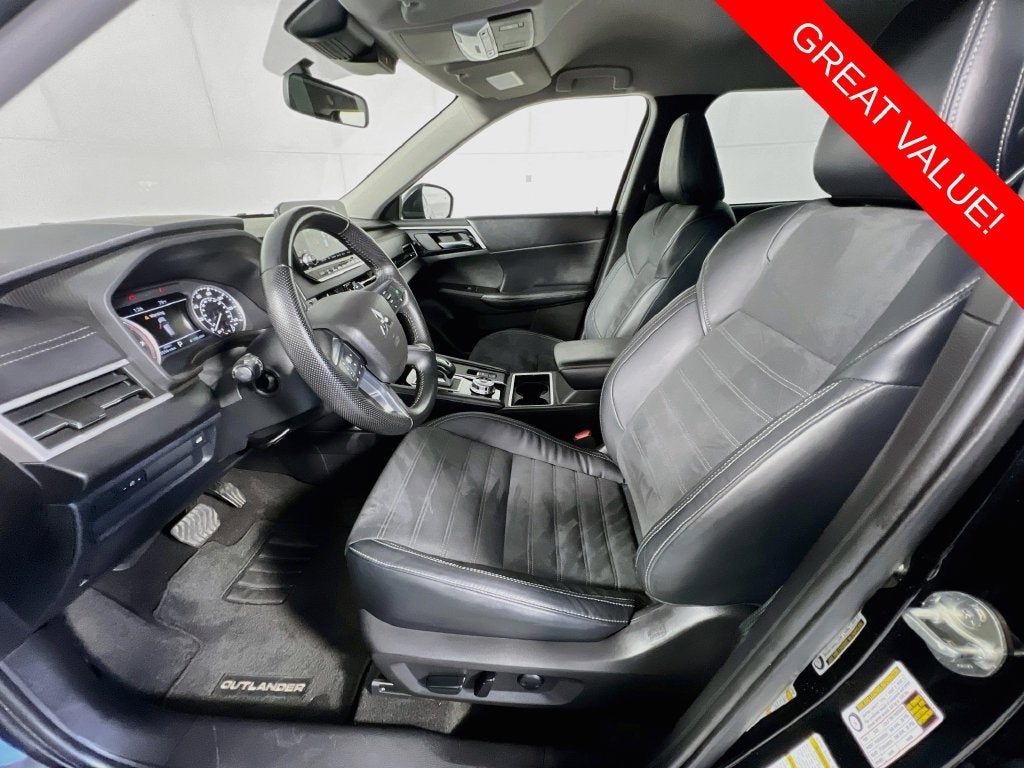 2022 Mitsubishi Outlander SE