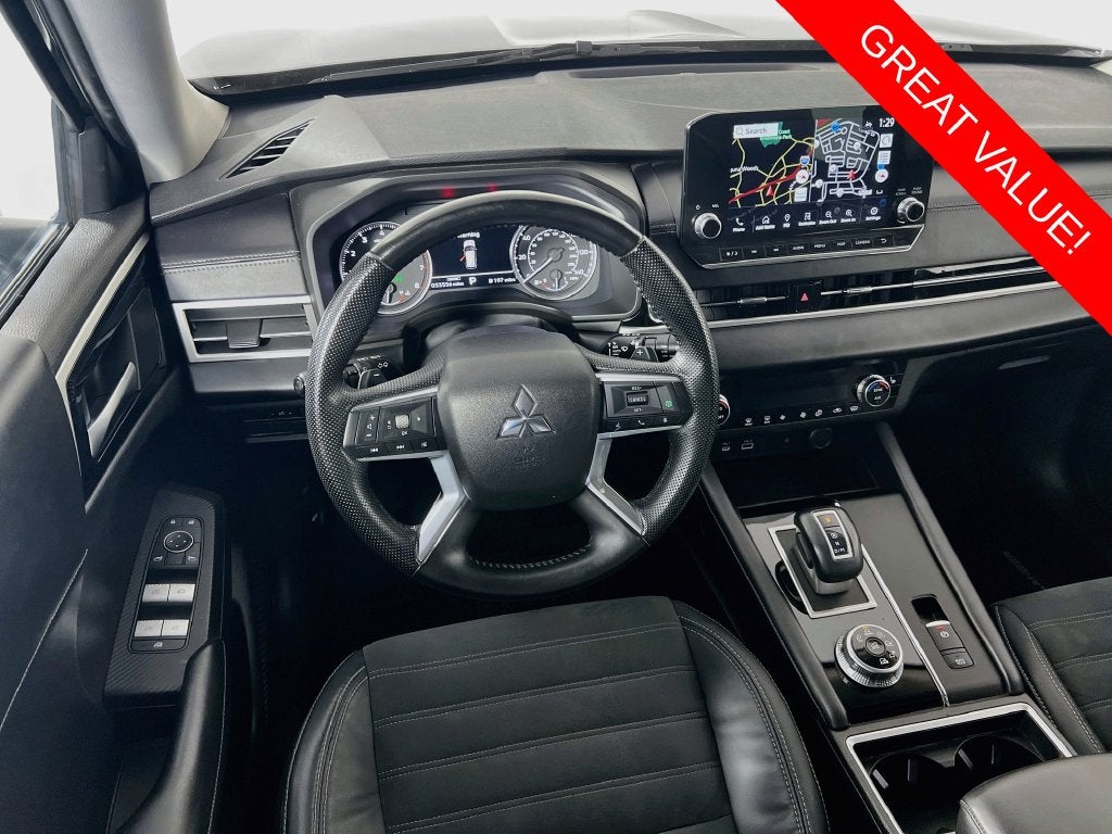 2022 Mitsubishi Outlander SE