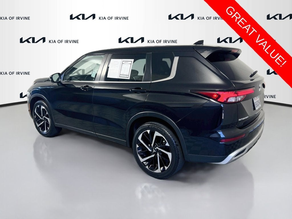 2022 Mitsubishi Outlander SE