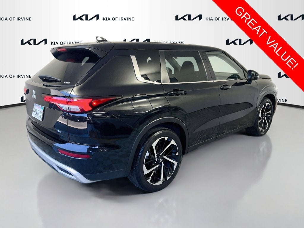 2022 Mitsubishi Outlander SE