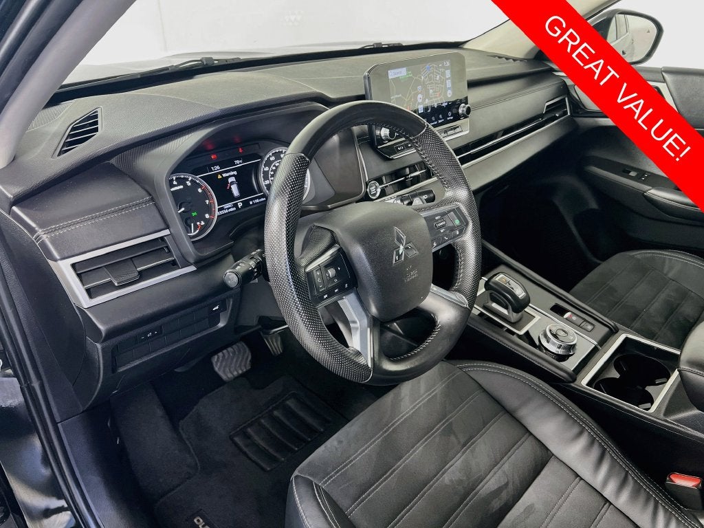 2022 Mitsubishi Outlander SE
