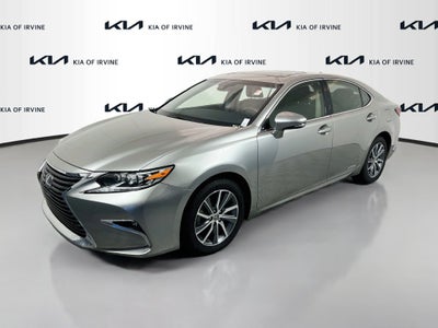 2016 Lexus ES 300h