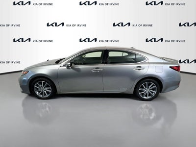 2016 Lexus ES 300h