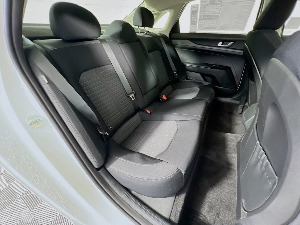 2026 Kia K5 LXS