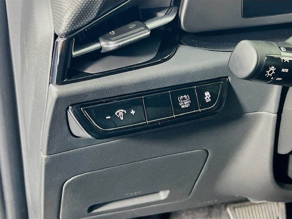 2026 Kia Niro LX