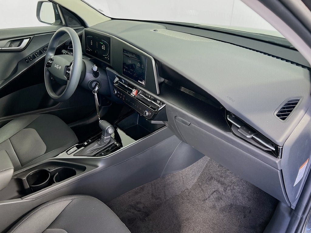 2026 Kia Niro LX