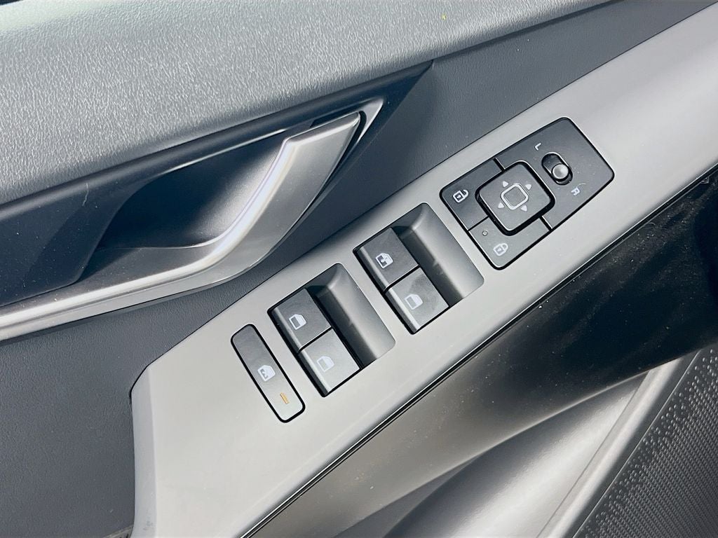 2026 Kia Niro LX
