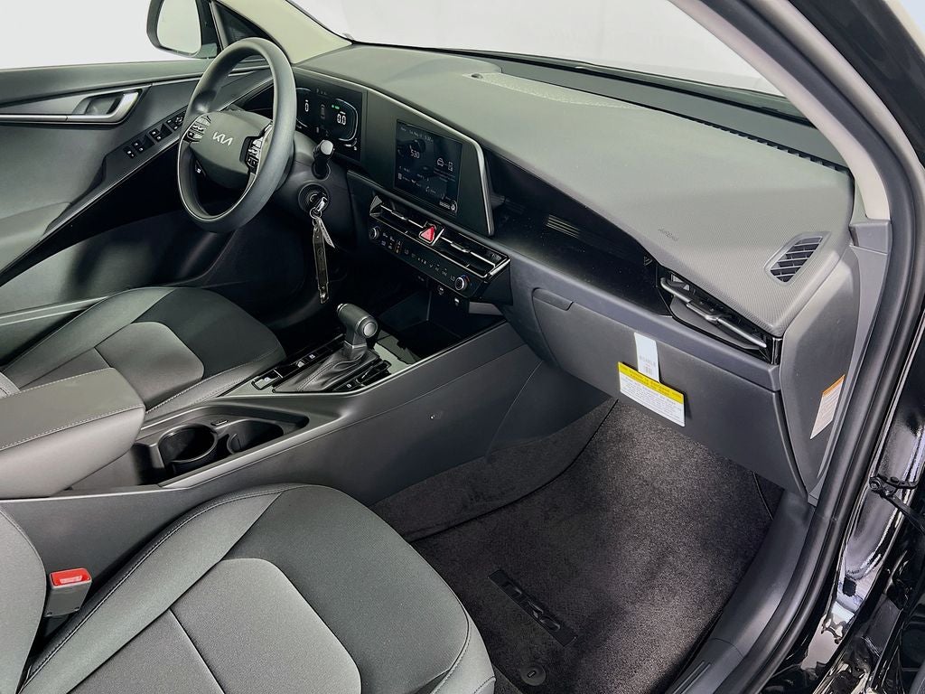2026 Kia Niro LX