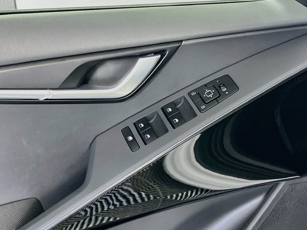 2024 Kia Niro EV Wind