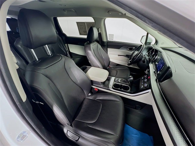 2022 Kia Carnival LXS