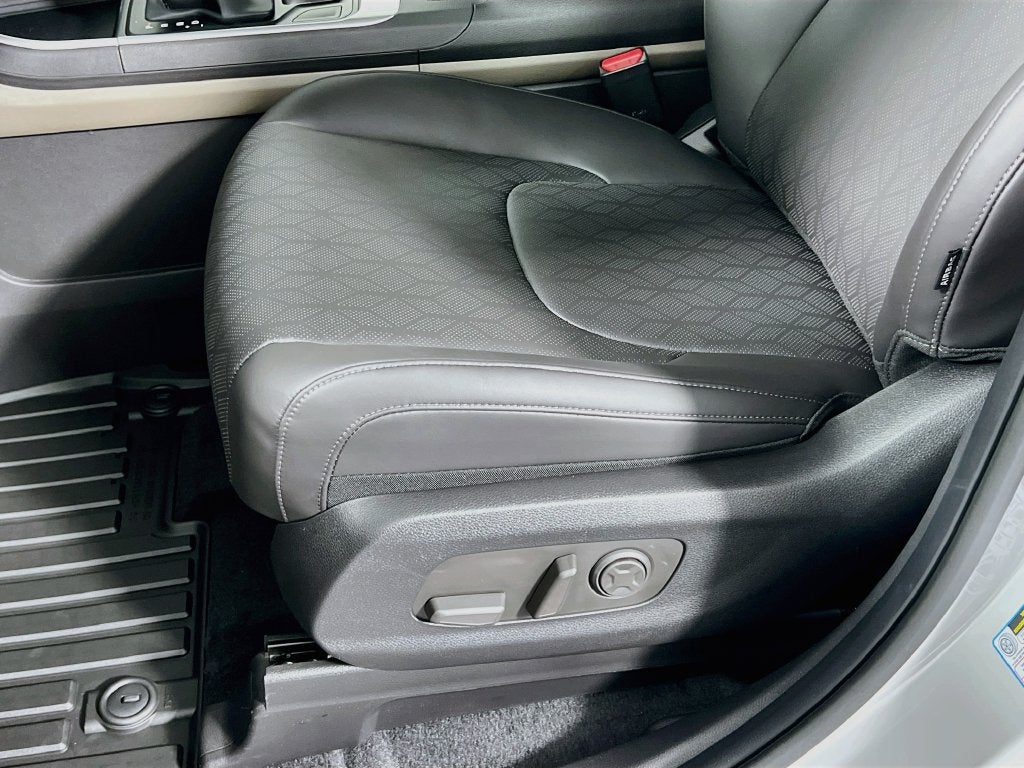 2027 Kia Carnival LXS