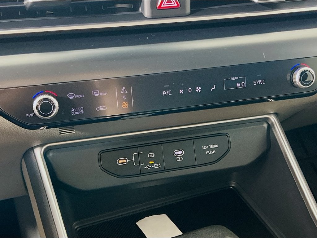 2026 Kia Carnival LX