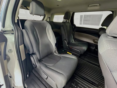 2026 Kia Carnival LX