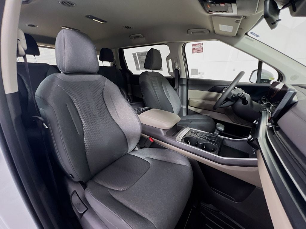 2026 Kia Carnival LX