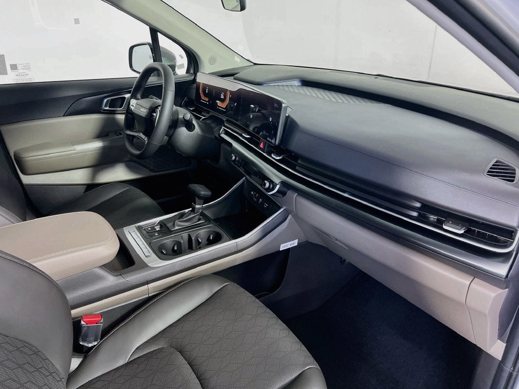 2027 Kia Carnival LXS