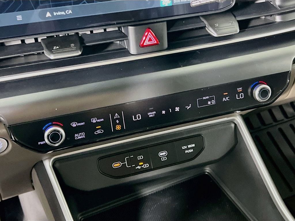 2027 Kia Carnival Hybrid LXS