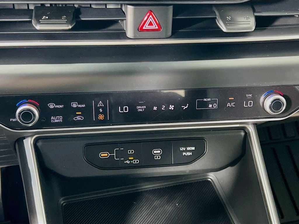 2027 Kia Carnival Hybrid LXS