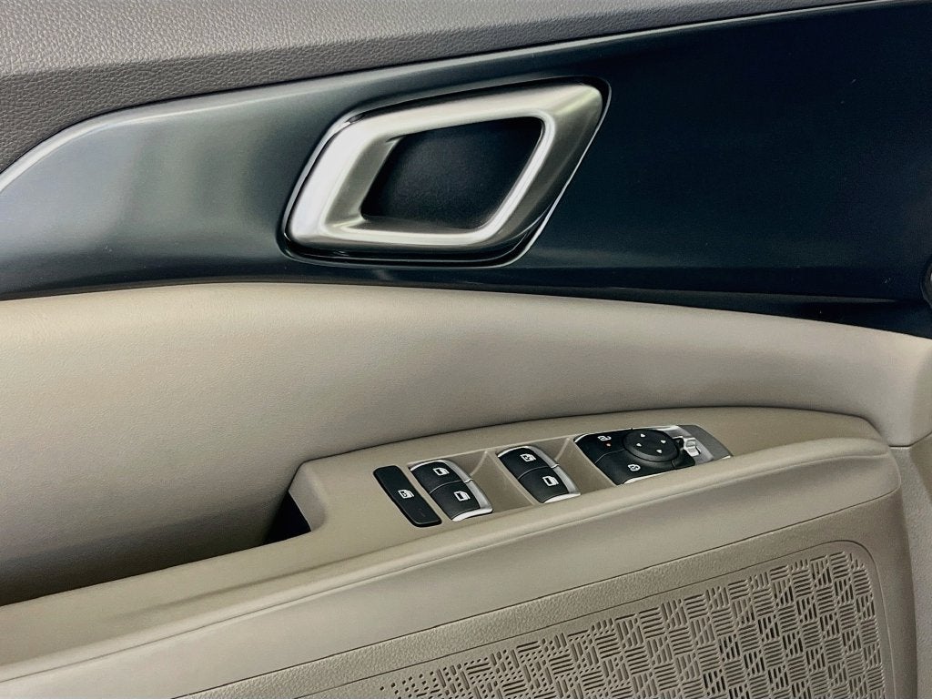 2027 Kia Carnival Hybrid LXS